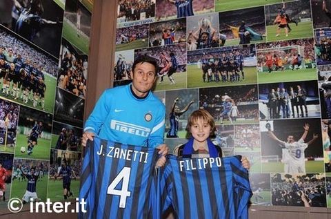 APPIANO GENTILE - Filippo and the captain, each with their own shirts