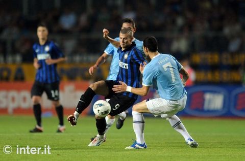 GUBBIO - Two defenders are not enough to contain Samuele Longo