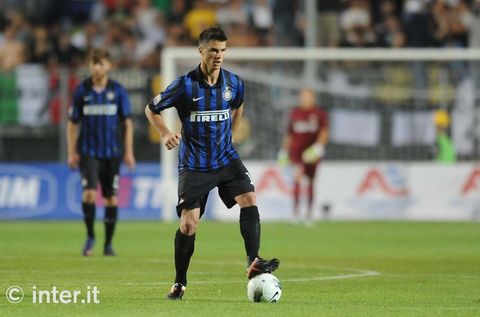 GUBBIO - Crisetig helping the team circulate the ball