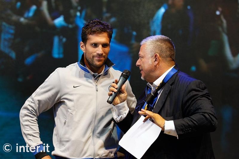 PINZOLO - Matias Silvestre on stage with Roberto Scarpini