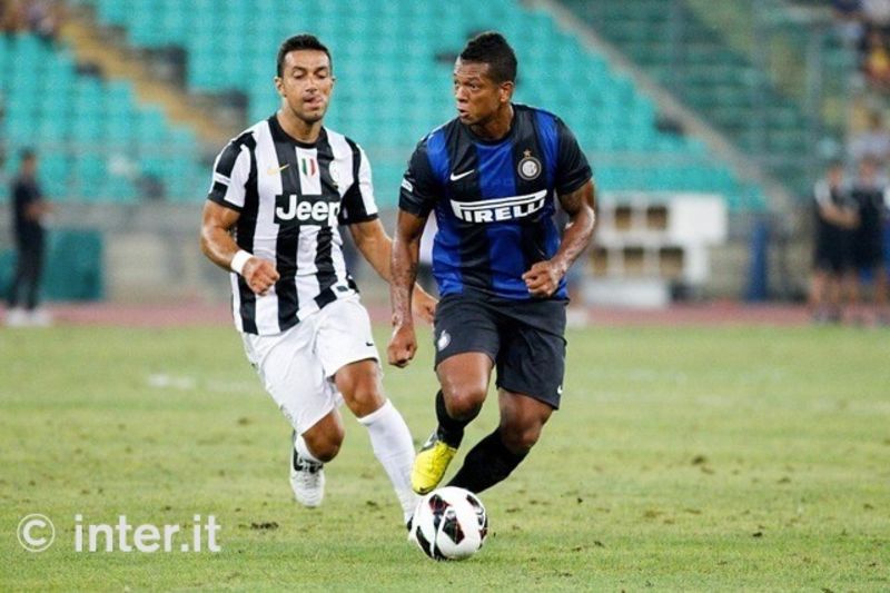 BARI - Guarin and Quagliarella during the match at the Stadio San Nicola in Bari