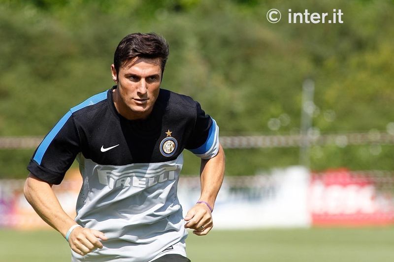 APPIANO GENTILE - A friendly it may be, but that doesn't stop captain Zanetti giving it his all in training