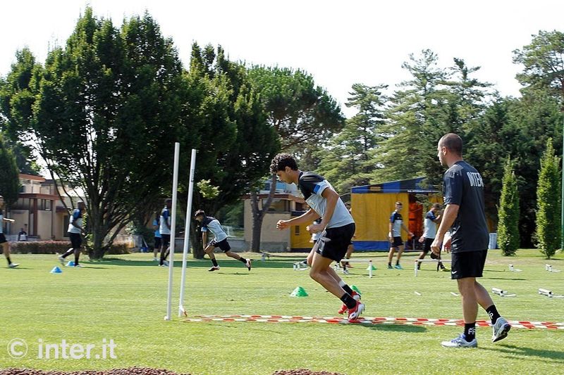 APPIANO GENTILE - Andrea Ranocchia is put through his paces