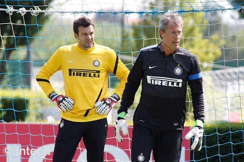 APPIANO GENTILE - What are Handanovic and Nista so interested in?