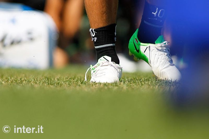 APPIANO GENTILE - Ma anche segni di Sneijder sul prato del c.s. "A Moratti"