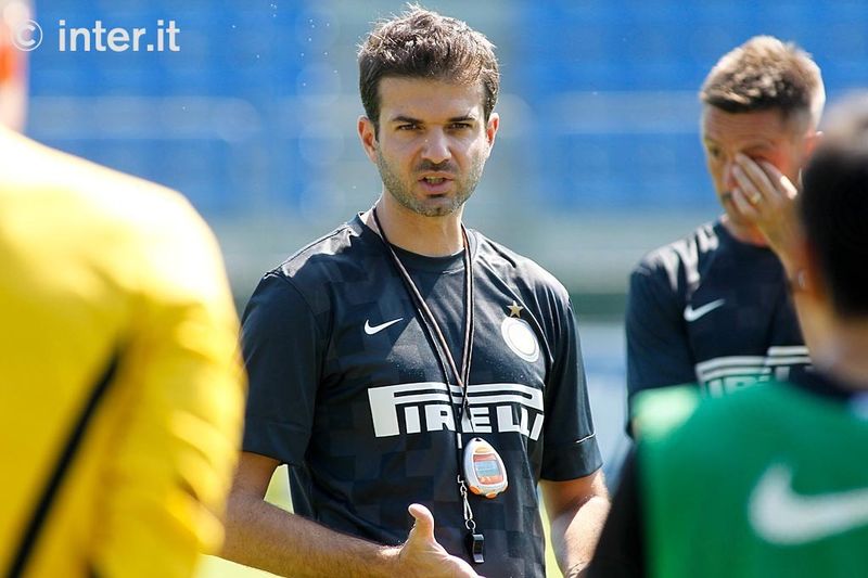 APPIANO GENTILE - Nello sguardo, nei gesti, la grinta di Stramaccioni Ã¨ ovunque