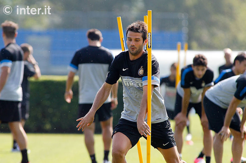 APPIANO GENTILE - Chivu treads the same path... at pace