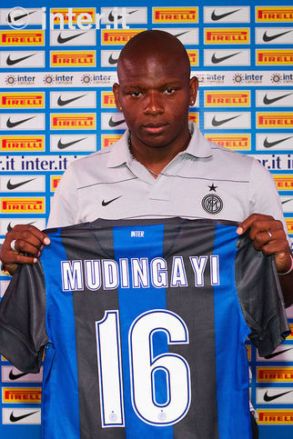 APPIANO GENTILE - Mudingayi: "Che emozione, io volevo solo l'Inter"