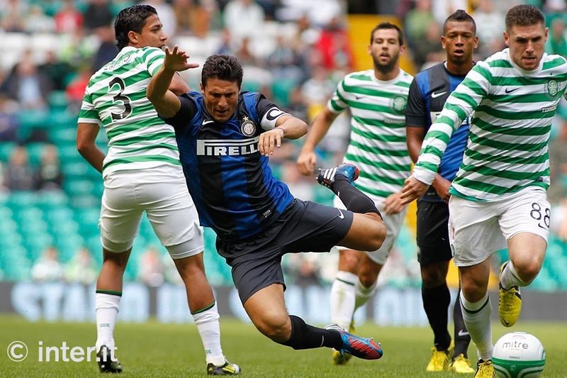 GLASGOW - Izaguirre atterra Zanetti, cosÃ¬ Hooper puÃ² proseguire nella sua corsa
