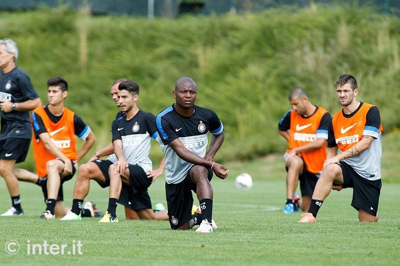APPIANO GENTILE – Stretching exercises for the Nerazzurri