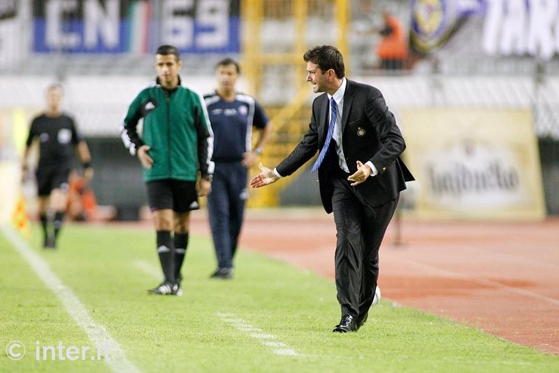 SPLIT - Passionate and animated but Stramaccioni still has an elegant air about him