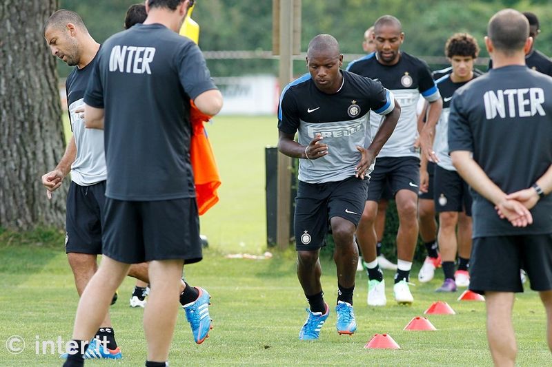 APPIANO GENTILE - Mudingayi concentrates as he runs the exercise
