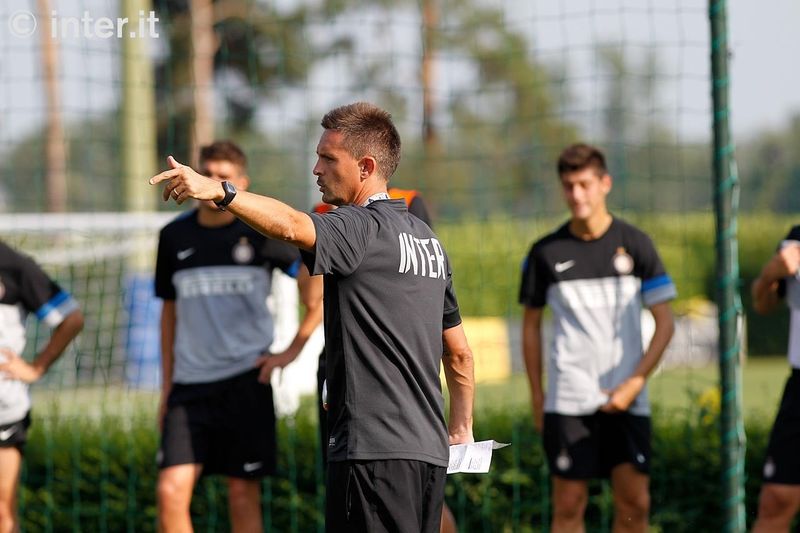 APPIANO GENTILE - Stefano Rapetti giving instructions 