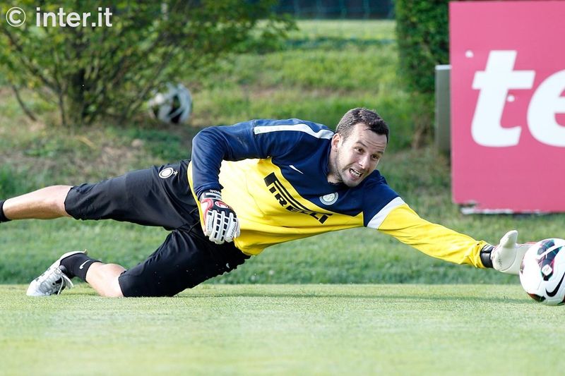 APPIANO GENTILE - It must be Handanovic making a save