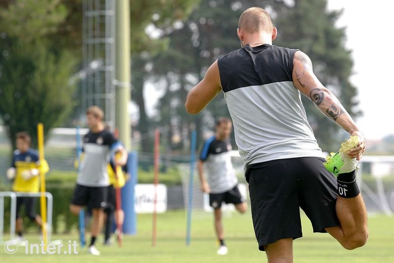 APPIANO GENTILE - Dalle spalle di Sneijder, l'occhio di inter.it sui nerazzurri