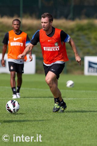 APPIANO GENTILE - Cassano takes a quick glance at where his team-mates are