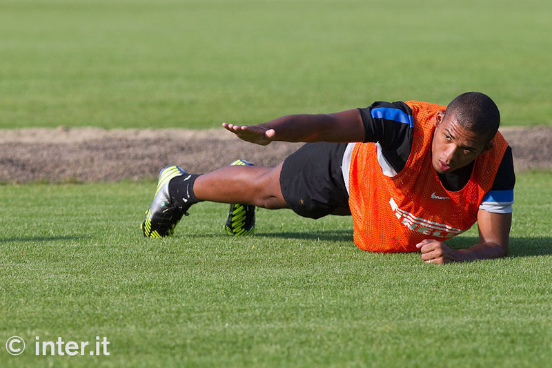 APPIANO GENTILE - Vacanze finite anche per Juan Jesus: ora testa solo all'Inter