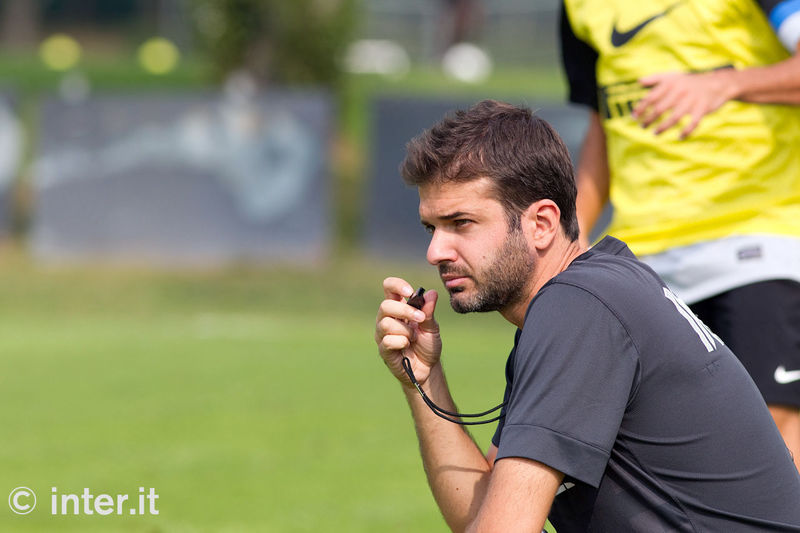 APPIANO GENTILE - Lo sguardo di Andrea Stramaccioni sulla sua Inter