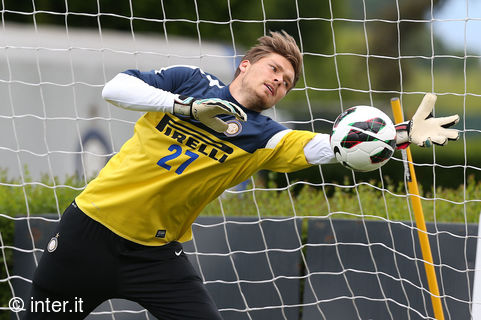 Goalkeepers at work ahead of Inter v Udinese