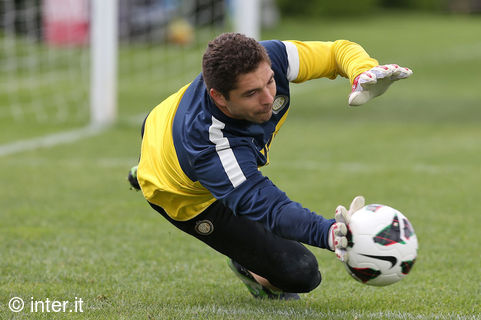 Goalkeepers at work ahead of Inter v Udinese