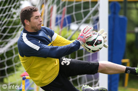 Goalkeepers at work ahead of Inter v Udinese