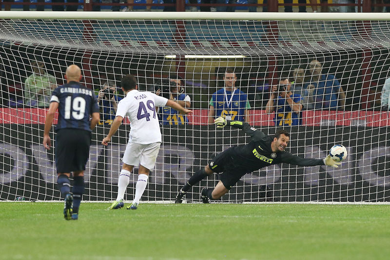 Гол Росси с пенальти