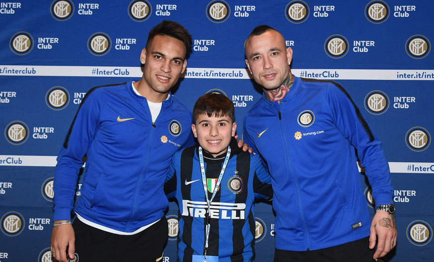 Lautaro e Nainggolan incontrano gli Inter Club della Sardegna