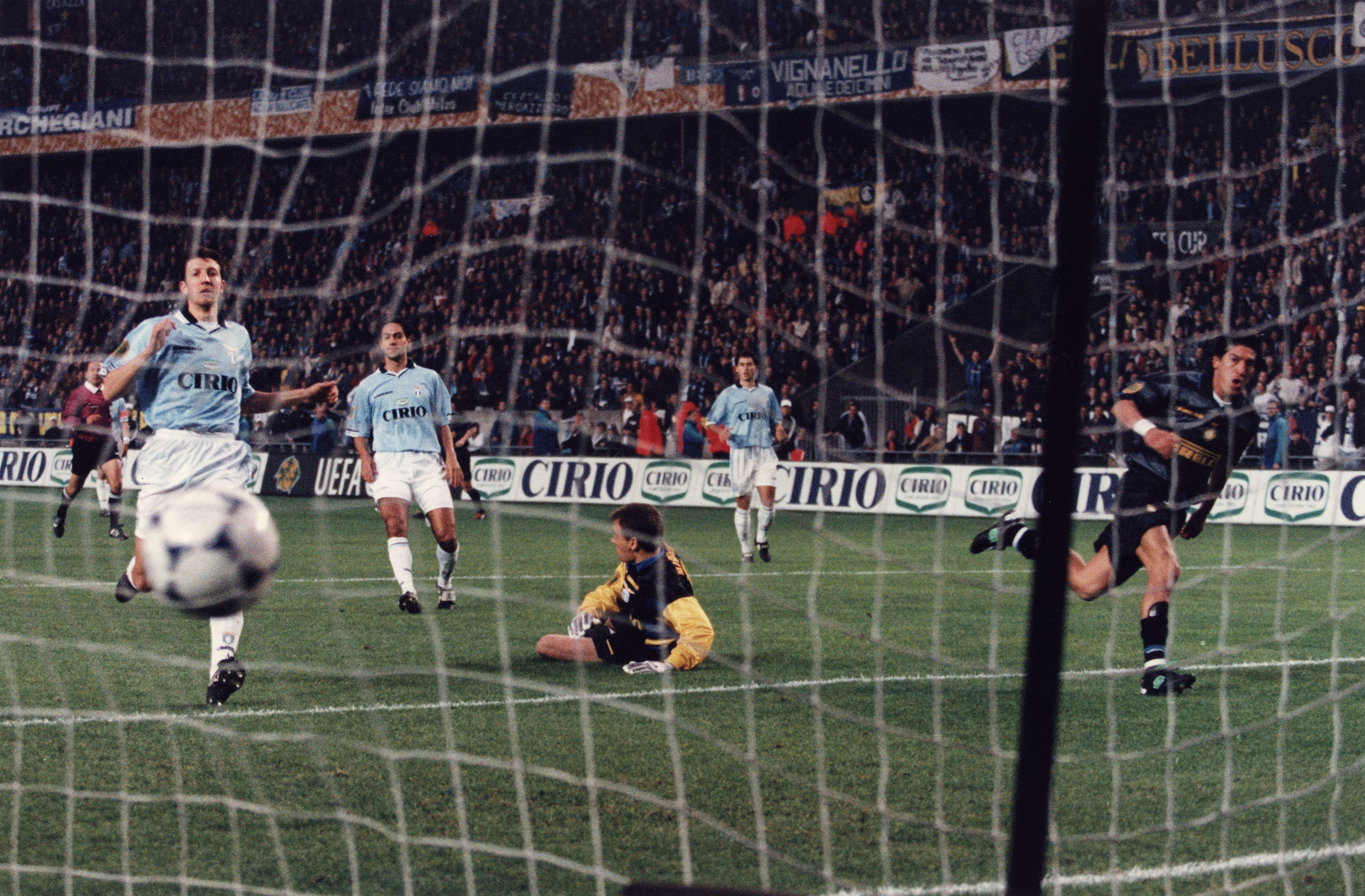 Уефа 1998. Интер Лацио финал 1998. Финал Кубка УЕФА Интер Лацио. Ivan Zamorano 1998.