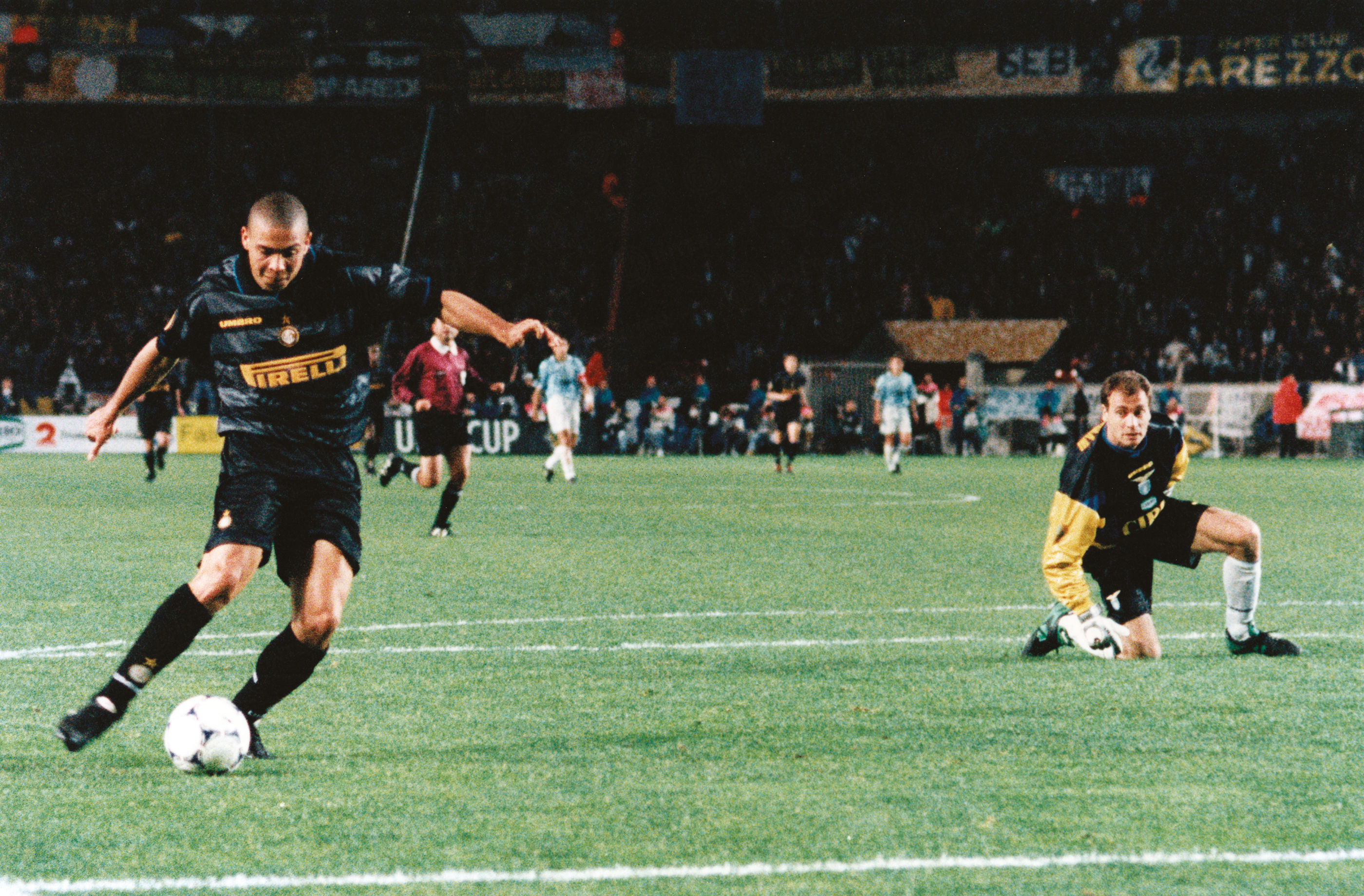 Уефа 1998. Inter Lazio 1998. Финал Кубка УЕФА Интер Лацио. Кубок УЕФА 1997-1998 финал.