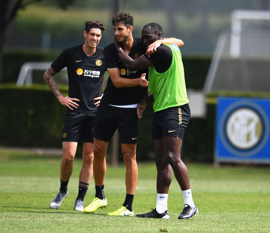 Doppia seduta di allenamento al Centro Sportivo Suning