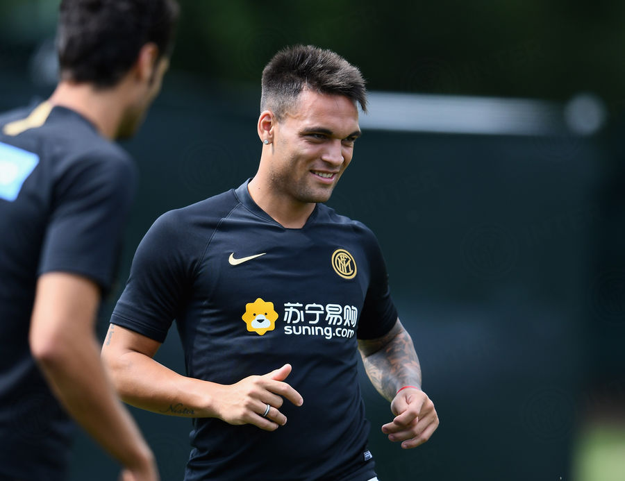 Doppia seduta di allenamento al Centro Sportivo Suning